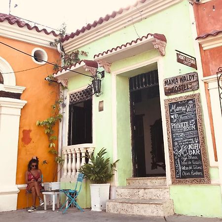 Casa Mama Waldy Hostel Cartagena ภายนอก รูปภาพ
