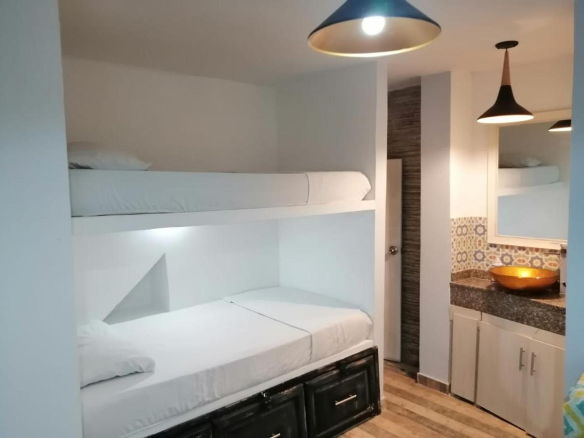 Casa Mama Waldy Hostel Cartagena ภายนอก รูปภาพ