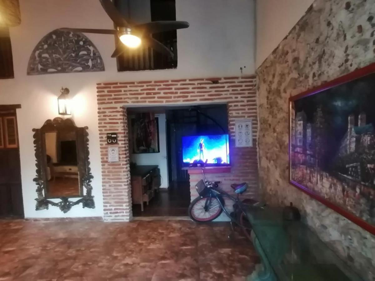 Casa Mama Waldy Hostel Cartagena ภายนอก รูปภาพ