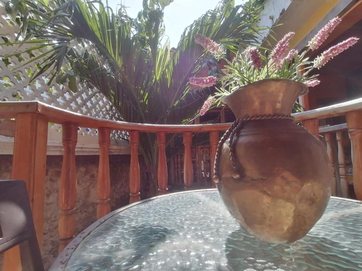 Casa Mama Waldy Hostel Cartagena ภายนอก รูปภาพ