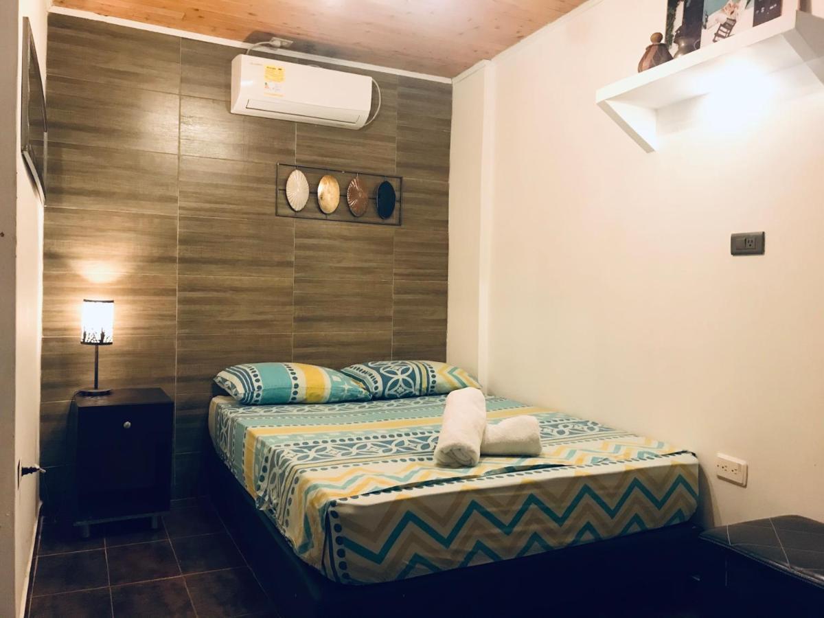 Casa Mama Waldy Hostel Cartagena ภายนอก รูปภาพ