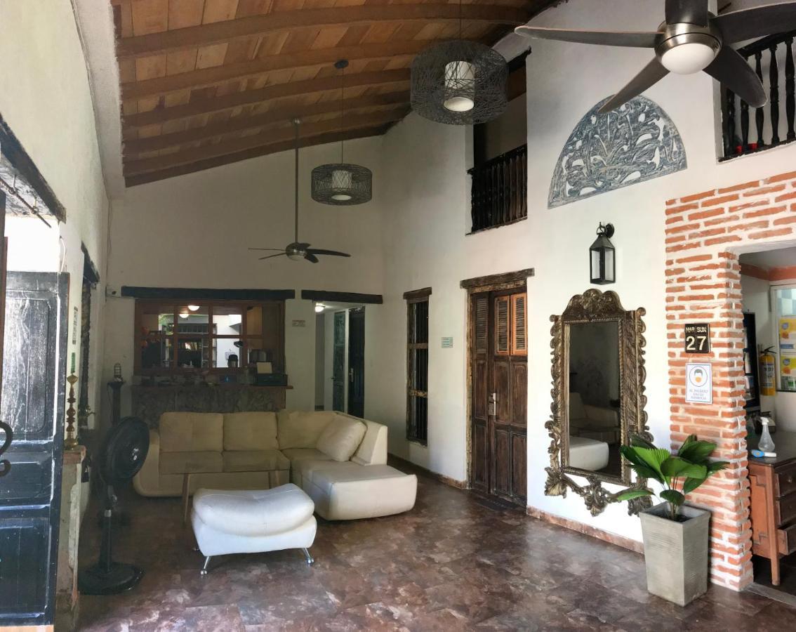 Casa Mama Waldy Hostel Cartagena ภายนอก รูปภาพ