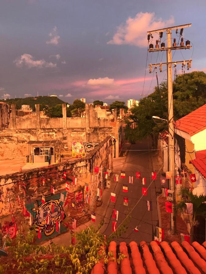 Casa Mama Waldy Hostel Cartagena ภายนอก รูปภาพ