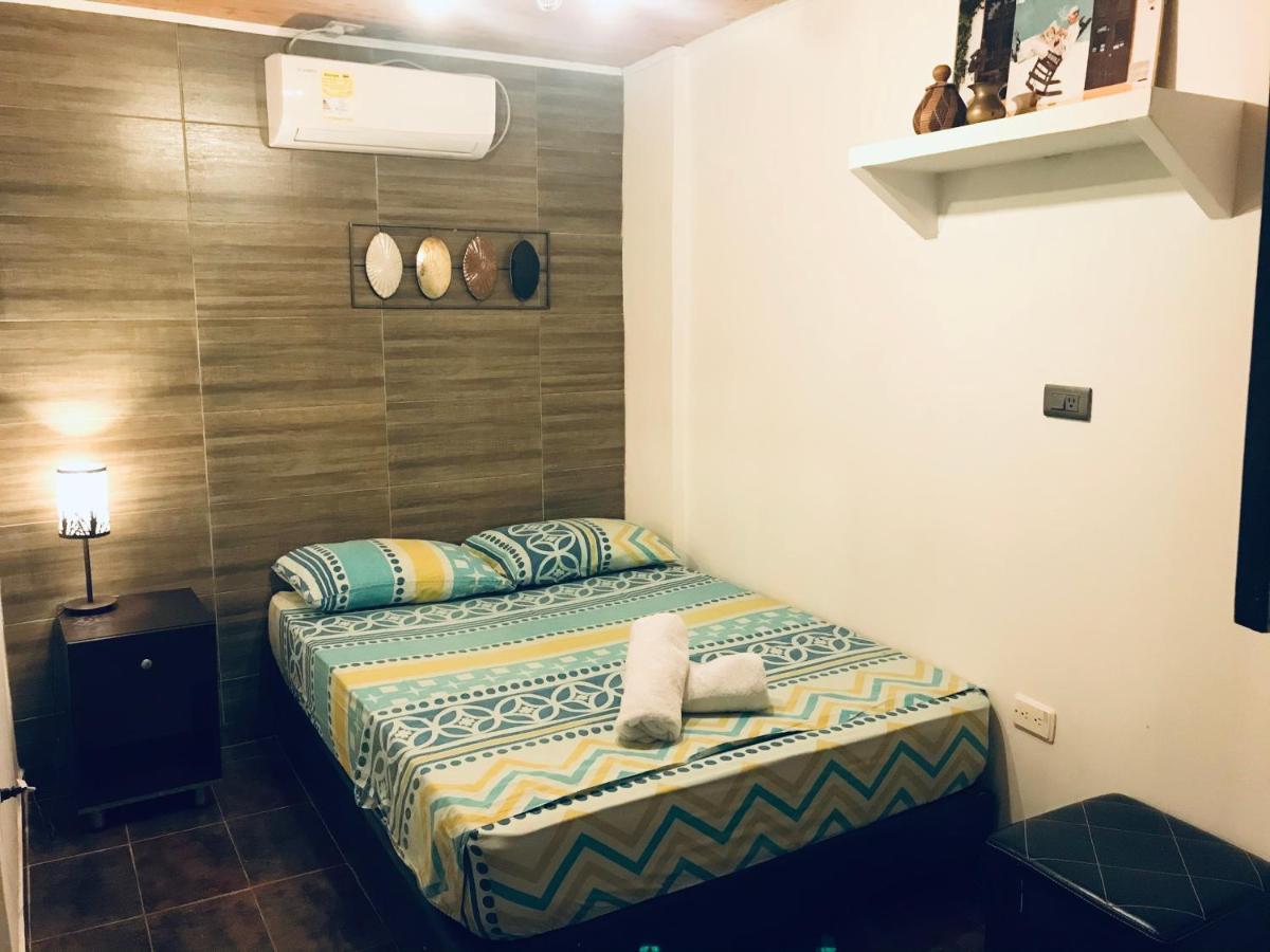 Casa Mama Waldy Hostel Cartagena ภายนอก รูปภาพ