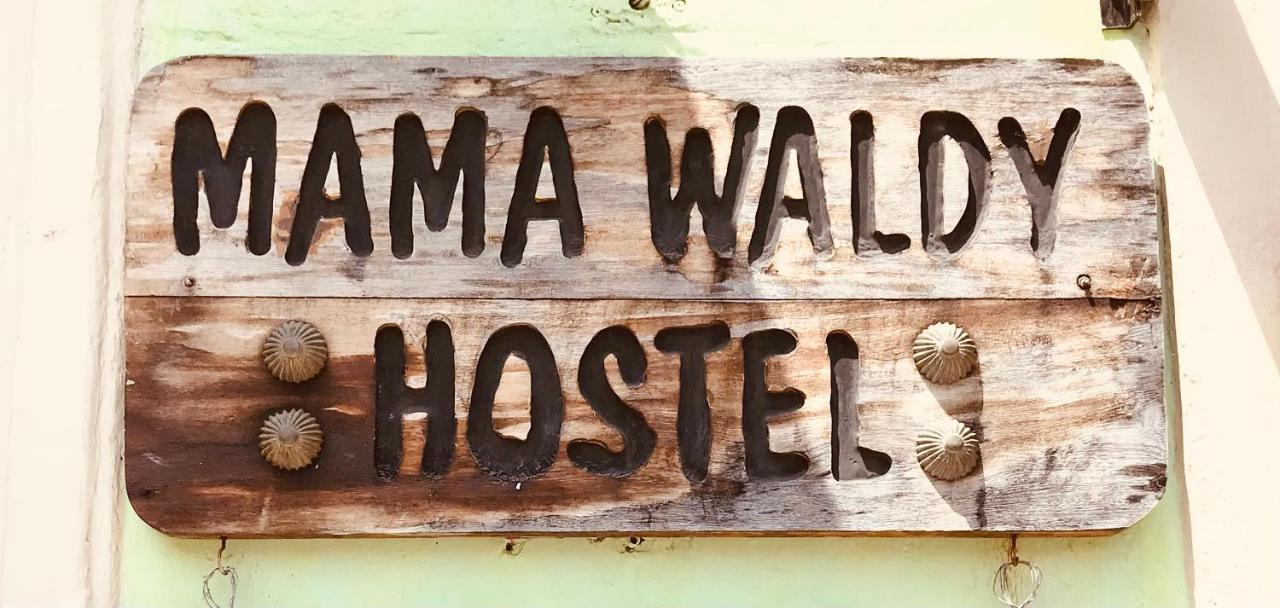 Casa Mama Waldy Hostel Cartagena ภายนอก รูปภาพ