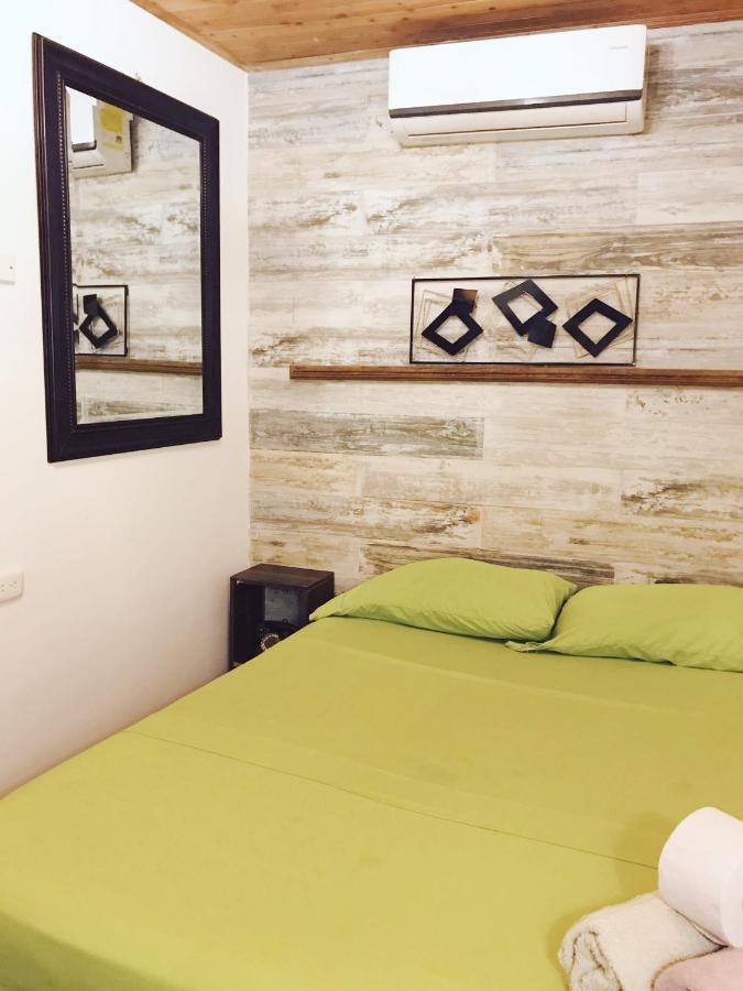 Casa Mama Waldy Hostel Cartagena ภายนอก รูปภาพ