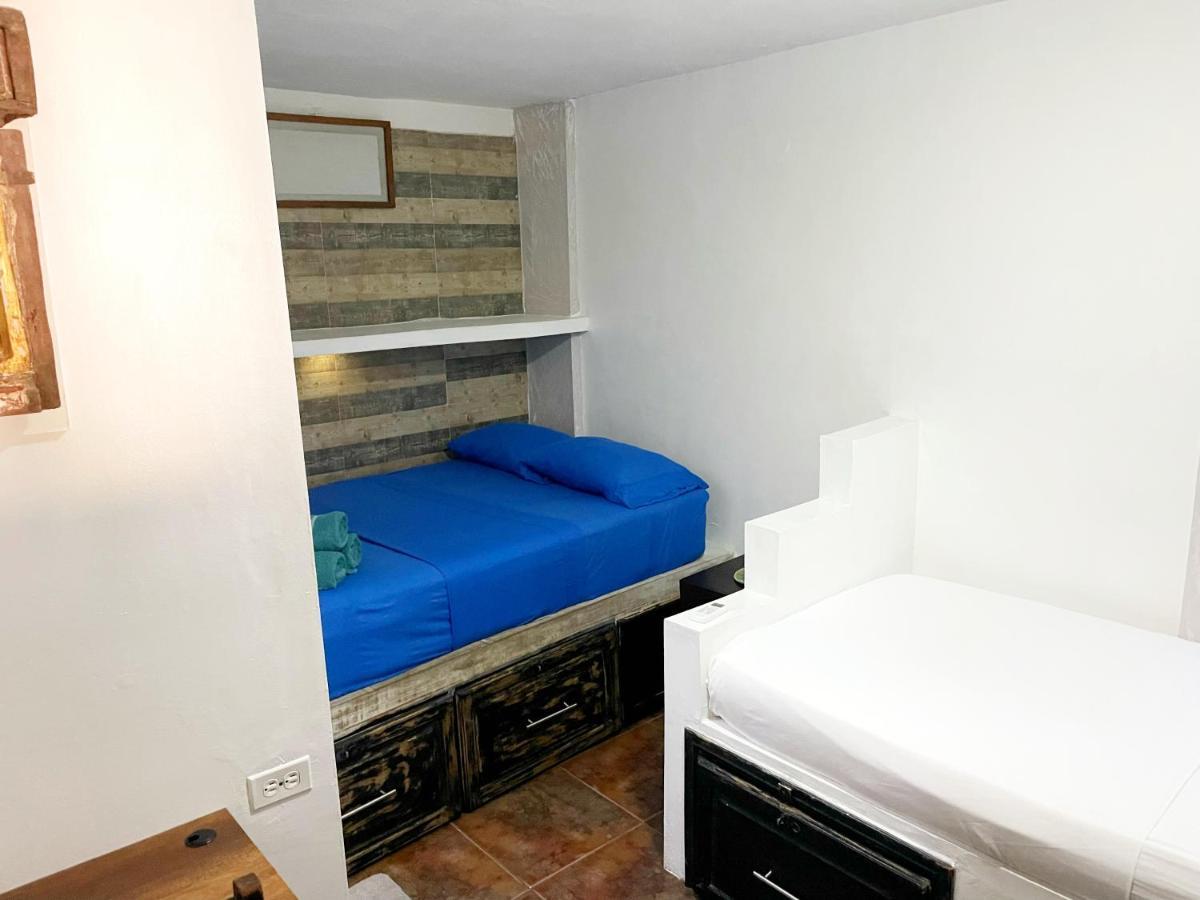Casa Mama Waldy Hostel Cartagena ภายนอก รูปภาพ